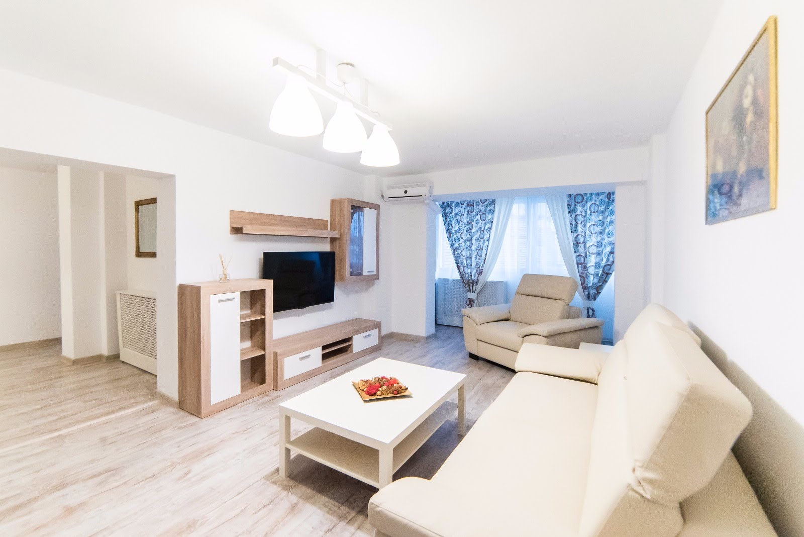 OFERTA VANZARE APARTAMENT 3 CAMERE ULTRACENTRAL, 145000 EURO