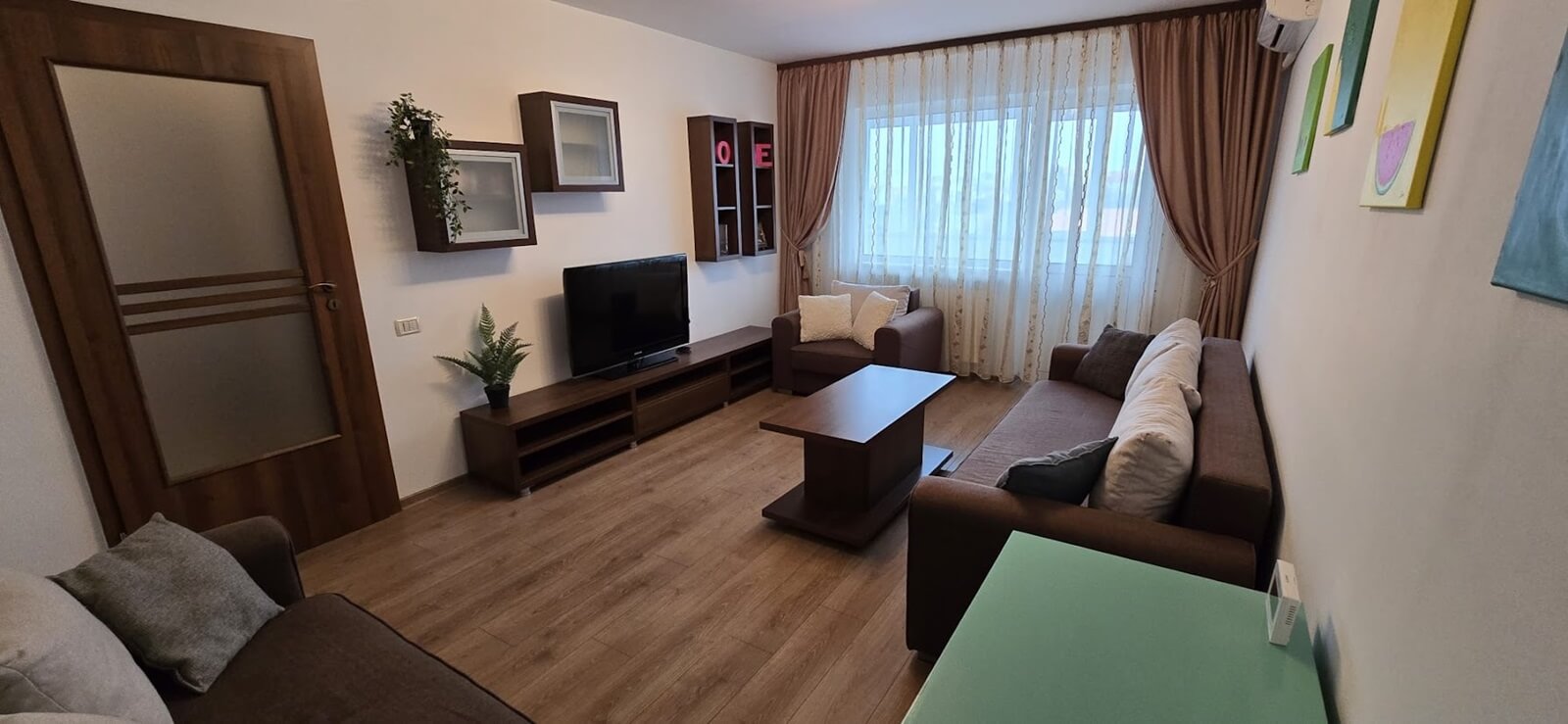 INCHIRIERE APARTAMENT 3 CAMERE